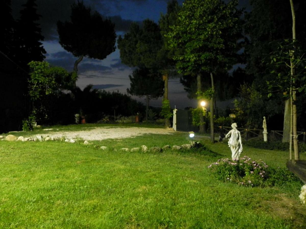 오피다 Casale Fonte Delle Pietre 빌라 외부 사진